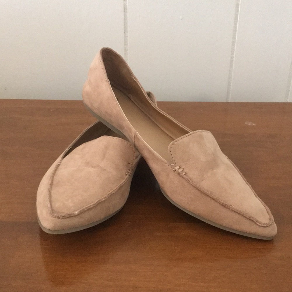A New Day pointed toe loafer